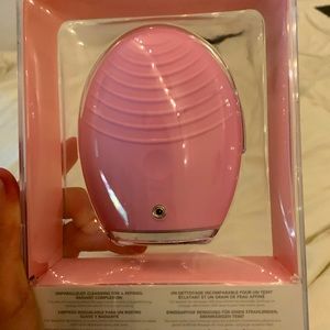 **BRAND NEW** foreo Luna 3 for normal skin